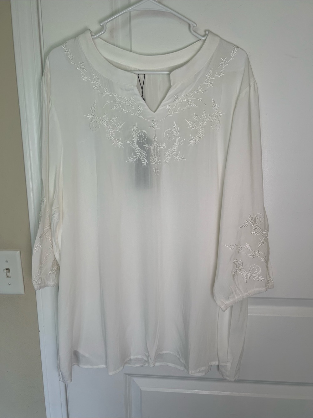 Grosy White Embroidered V-Neck 3/4 Sleeve Pullover Blouse Women 2XL NWT